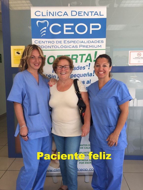 CEOP - Centro de Especialidades Odontológicas Premium asistentes con paciente